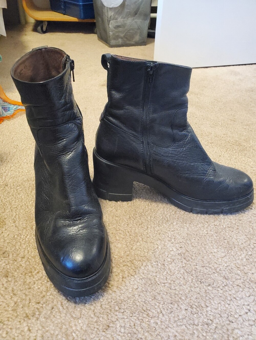 Wonders Black Leather Platform Ankle Boots